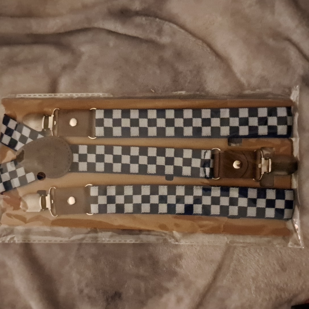 Suspenders, Brand none, And the size is One size fits all, Dark blue and white
